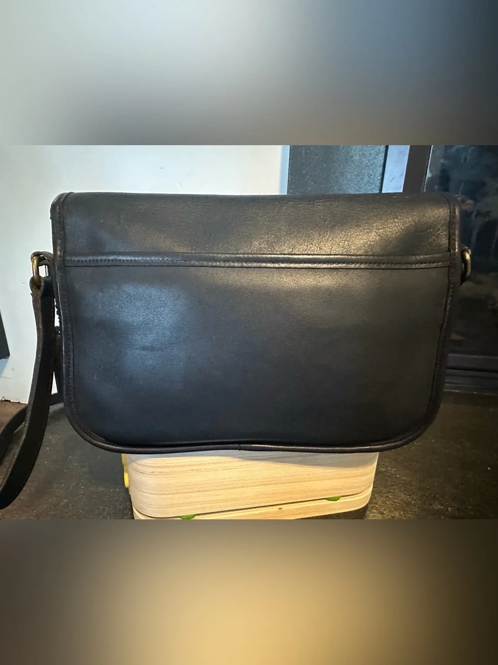Vintage Coach City Bag (Style 9790) in navy blue